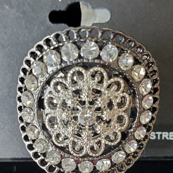 NEW Black and Silver Fancy Rhinestone Filigree Stretch Ring - Drema - Picture 6 of 6